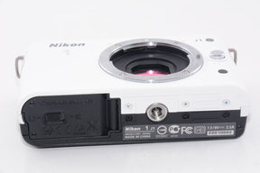 【外観並級】Nikon ニコン ミラーレス一眼カメラ Nikon 1 J1 ボディ ホワイト