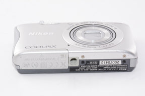 外観並級】Nikon COOLPIX S3700 シルバー