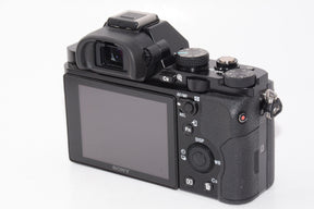 【外観並級】ソニー SONY ミラーレス一眼 α7 ボディ ILCE-7