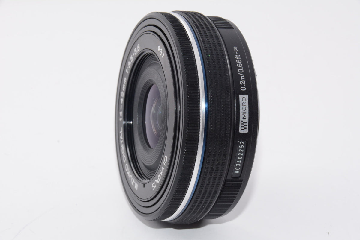 【外観特上級】OLYMPUS 電動式パンケーキズームレンズ M.ZUIKO DIGITAL ED 14-42mm F3.5-5.6 EZ BLK