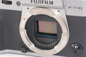 【外観並級】FUJIFILM ミラーレス一眼 X-T10 ボディ シルバー X-T10-S