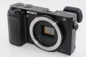 【外観並級】SONY ミラーレス一眼 α6000 パワーズームレンズキット E PZ 16-50mm F3.5-5.6 OSS ブラック ILCE-6000L B