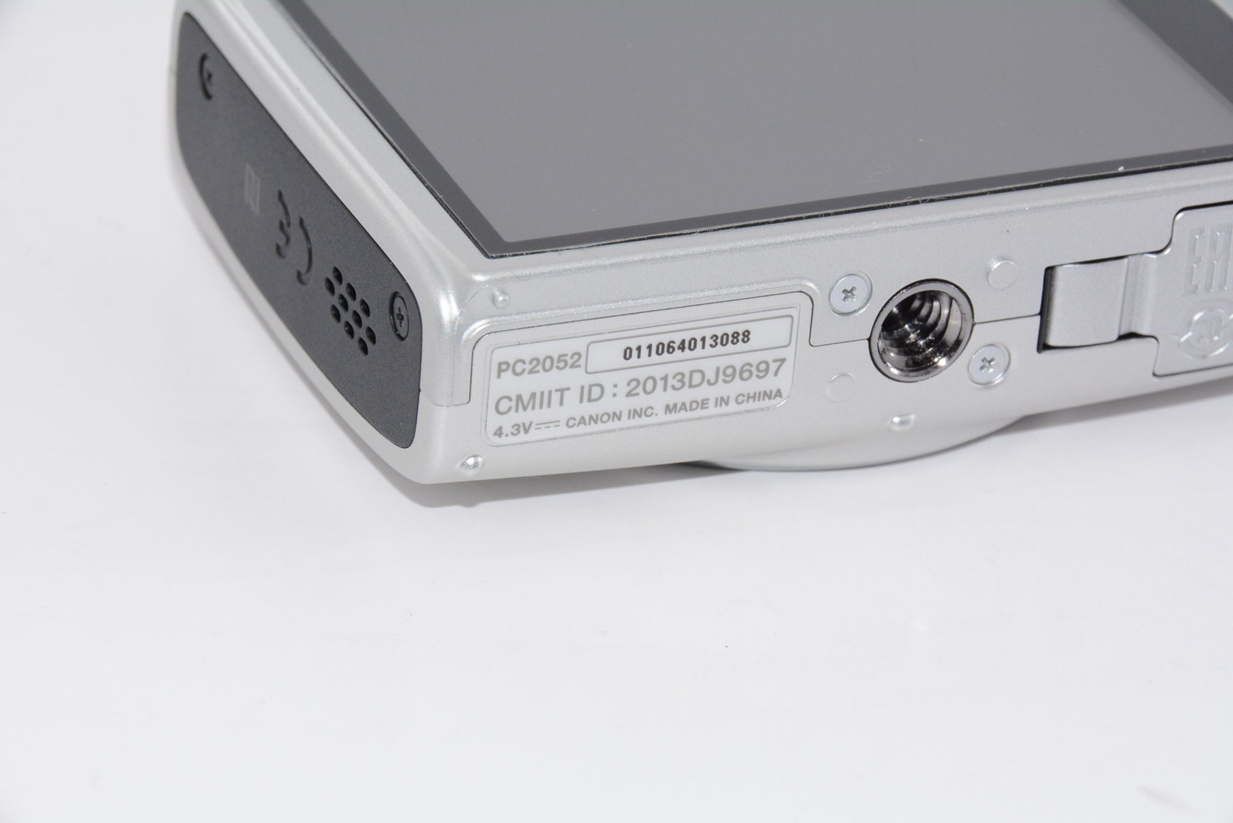 【外観特上級】Canon デジタルカメラ IXY 630 光学12倍ズーム シルバー IXY630(SL)