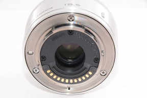 【外観特上級】Nikon 単焦点レンズ 1 NIKKOR 18.5mm f/1.8 シルバー ニコンCXフォーマット専用