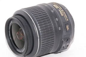 【外観並級】Nikon 標準ズームレンズ AF-S DX NIKKOR 18-55mm f3.5-5.6G VR