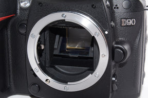 【外観特上級】Nikon デジタル一眼レフカメラ D90 ボディ