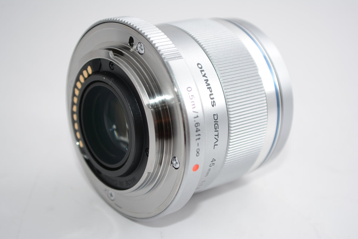 【外観特上級】OLYMPUS 単焦点レンズ M.ZUIKO DIGITAL 45mm F1.8 シルバー