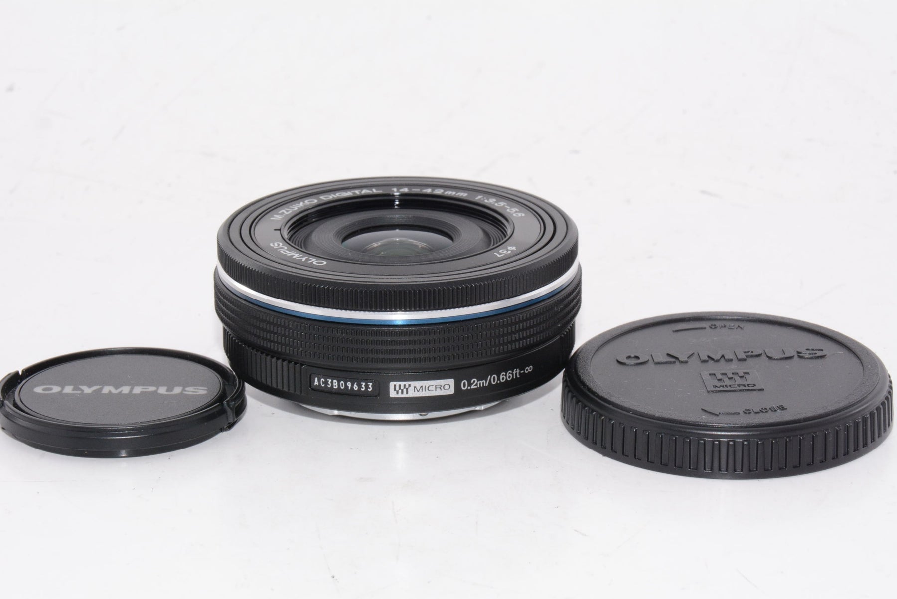 【外観特上級】OLYMPUS 電動式パンケーキズームレンズ M.ZUIKO DIGITAL ED 14-42mm F3.5-5.6 EZ BLK