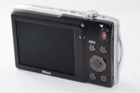 【外観特上級】Nikon デジタルカメラ COOLPIX  S3300 クリスタルシルバー