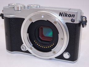 【外観並級】Nikon ミラーレス一眼 Nikon1 J5 ボディ