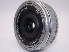 【外観特上級】OLYMPUS PEN E-PL7 14-42mm EZレンズキット シルバー ミラーレス一眼 E-PL7 EZ LKIT SLV