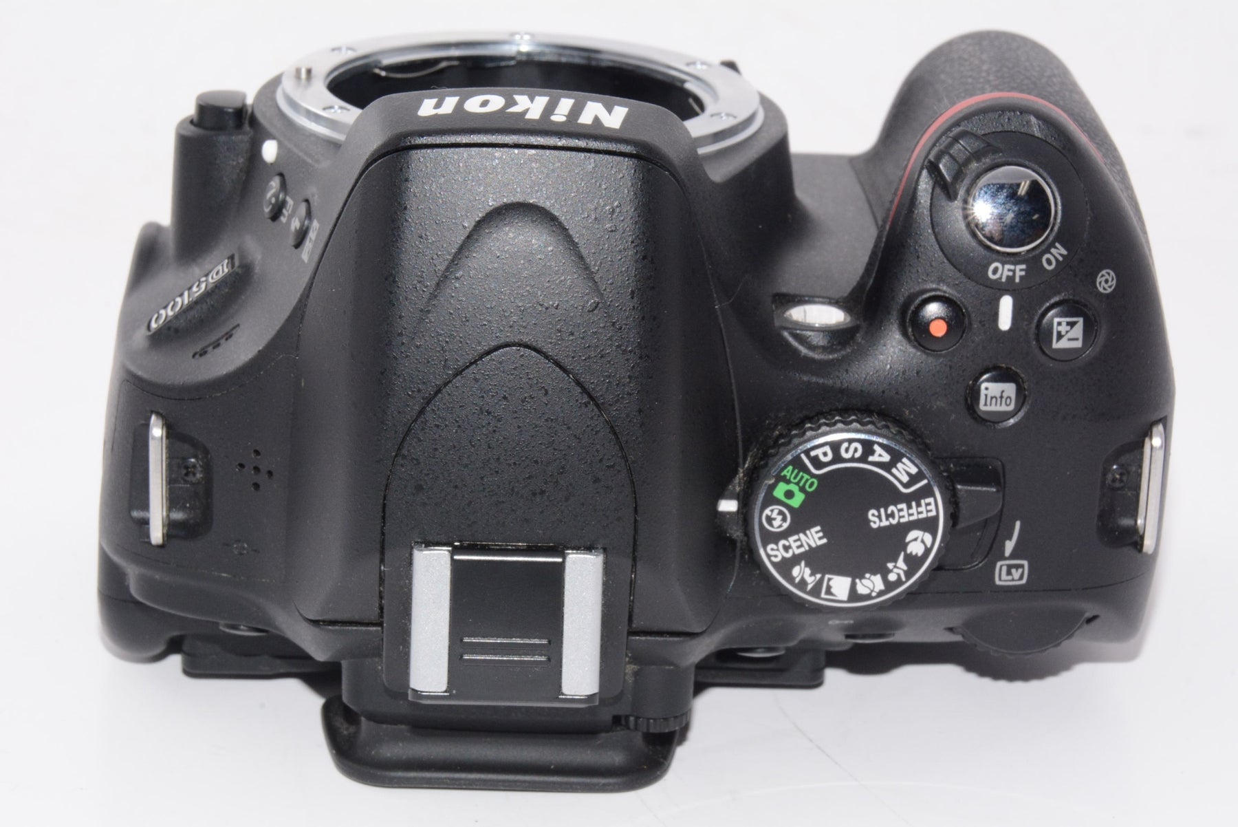 【外観特上級】Nikon デジタル一眼レフカメラ D5100 ボディ