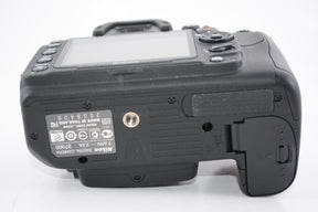 【外観特上級】Nikon デジタル一眼レフカメラ D7000 ボディー