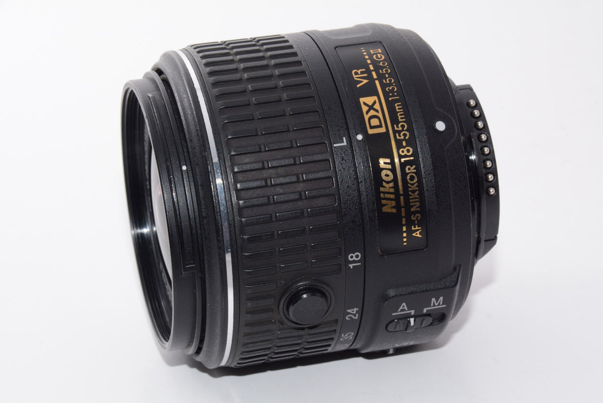 【外観並級】Nikon 標準ズームレンズ AF-S DX NIKKOR 18-55mm f/3.5-5.6G VR II
