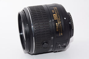 【外観並級】Nikon 標準ズームレンズ AF-S DX NIKKOR 18-55mm f/3.5-5.6G VR II
