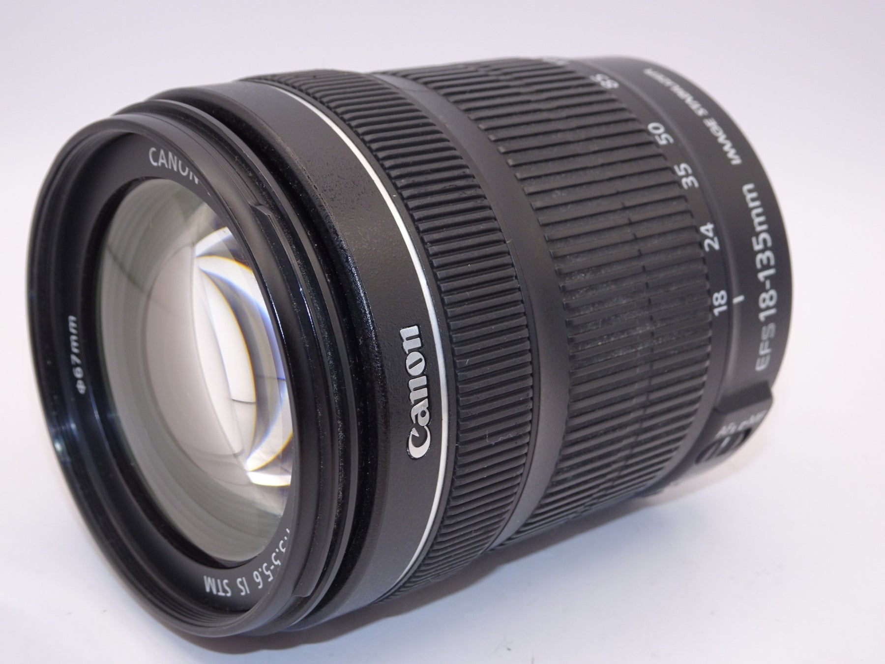 【外観特上級】Canon 標準ズームレンズ EF-S18-135mm F3.5-5.6 IS STM