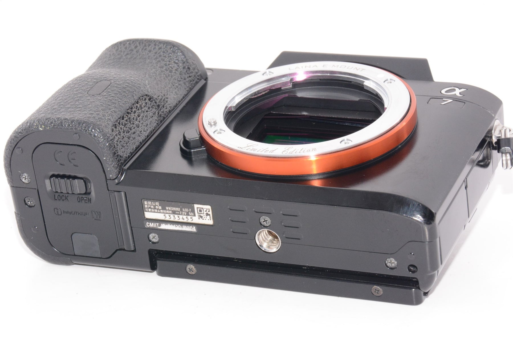 【外観並級】ソニー SONY ミラーレス一眼 α7 ボディ ILCE-7