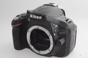 【外観並級】Nikon デジタル一眼レフカメラ D5200 レンズキット