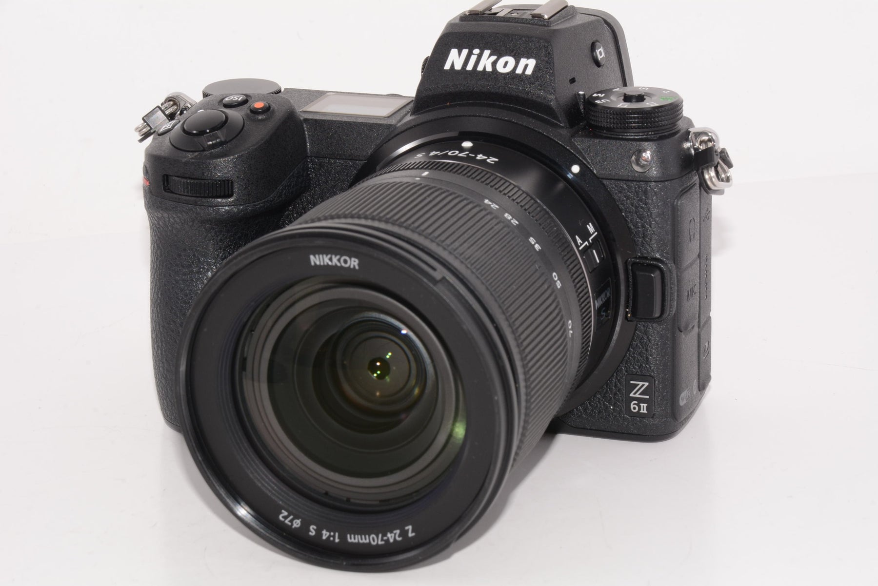 【外観特上級】Nikon ミラーレス一眼カメラ Z6II レンズキット NIKKOR Z 24-70mm f/4 付属 Z6IILK24-70 black