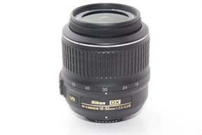 【外観特上級】Nikon 標準ズームレンズ AF-S DX NIKKOR 18-55mm f3.5-5.6G VR