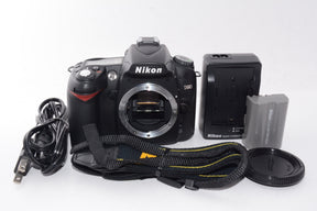 【外観特上級】Nikon デジタル一眼レフカメラ D90 ボディ