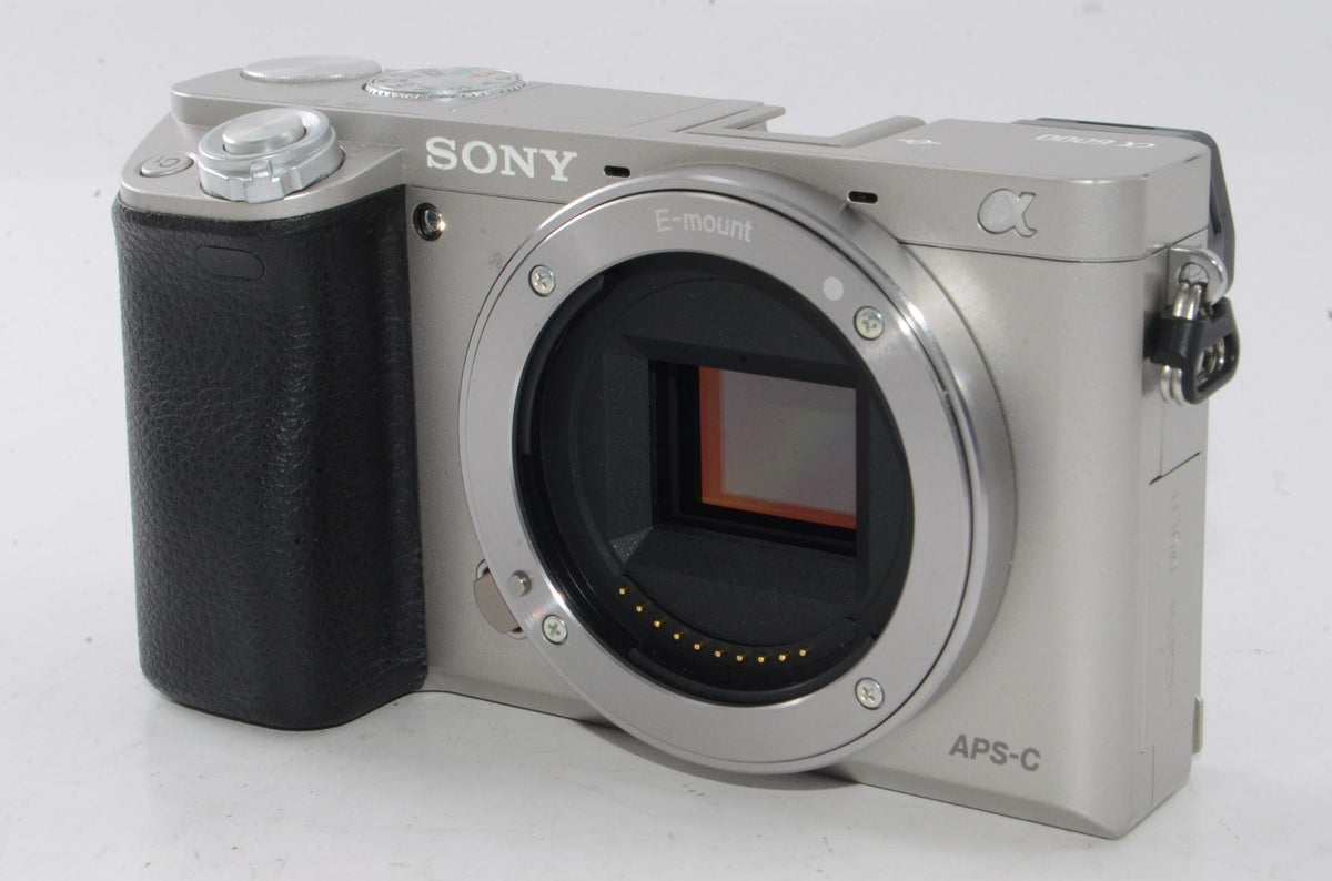 【外観並級】ソニー ミラーレス一眼 α6000 パワーズームレンズキット E PZ 16-50mm F3.5-5.6 OSS シルバー ILCE-6000L S