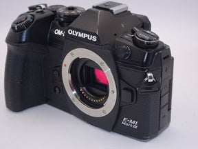 【外観並級】OLYMPUS ミラーレス一眼カメラ OM-D E-M1 MarkIII ボディー ブラック