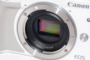 【外観特上級】Canon ミラーレス一眼カメラ EOS M3 ボディ(ホワイト) EOSM3WH-BODY