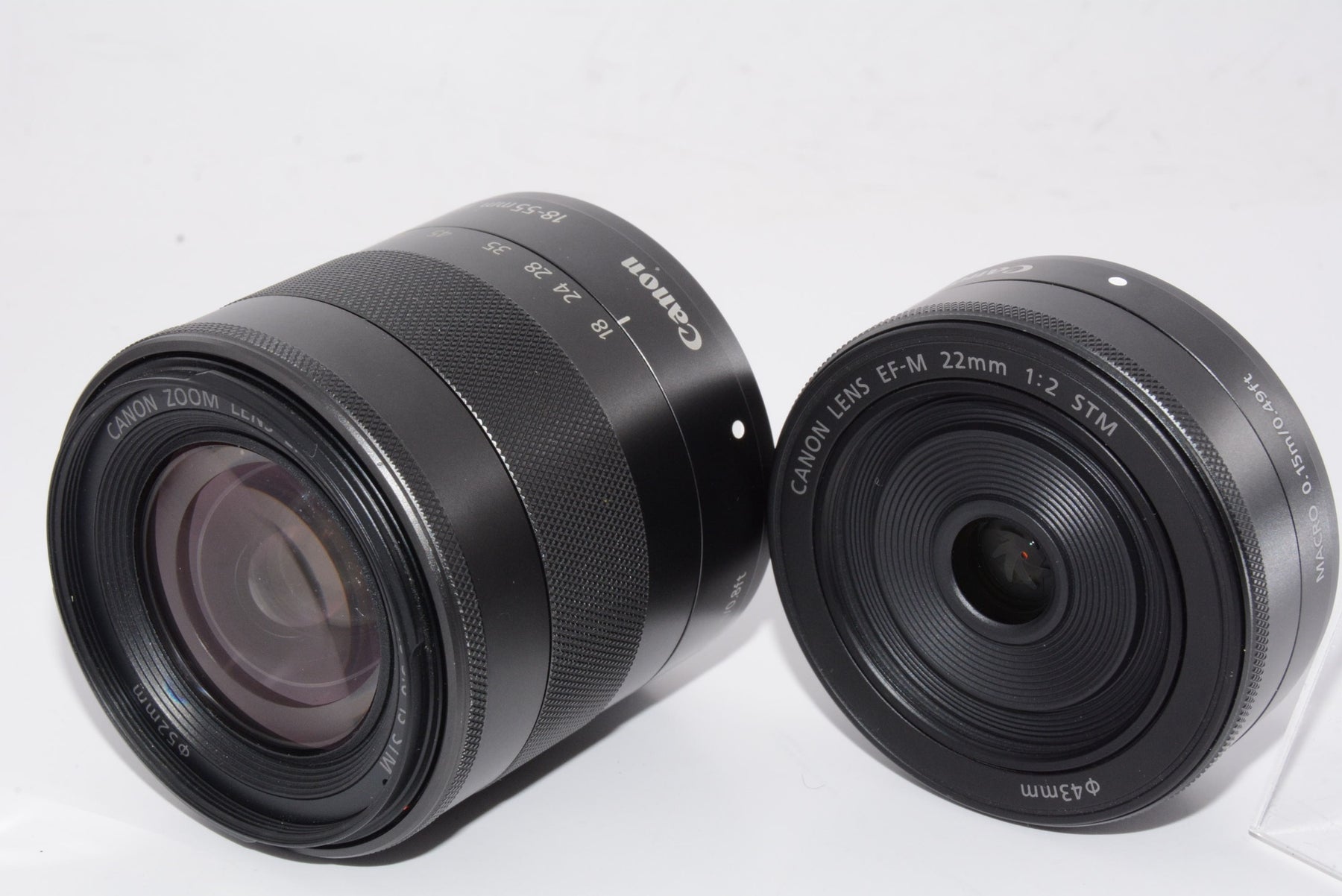 【外観特上級】Canon ミラーレス一眼カメラ EOS M ダブルレンズキット EF-M18-55mm F3.5-5.6 IS STM/EF-M22mm F2 STM付属 ホワイト EOSMWH-WLK