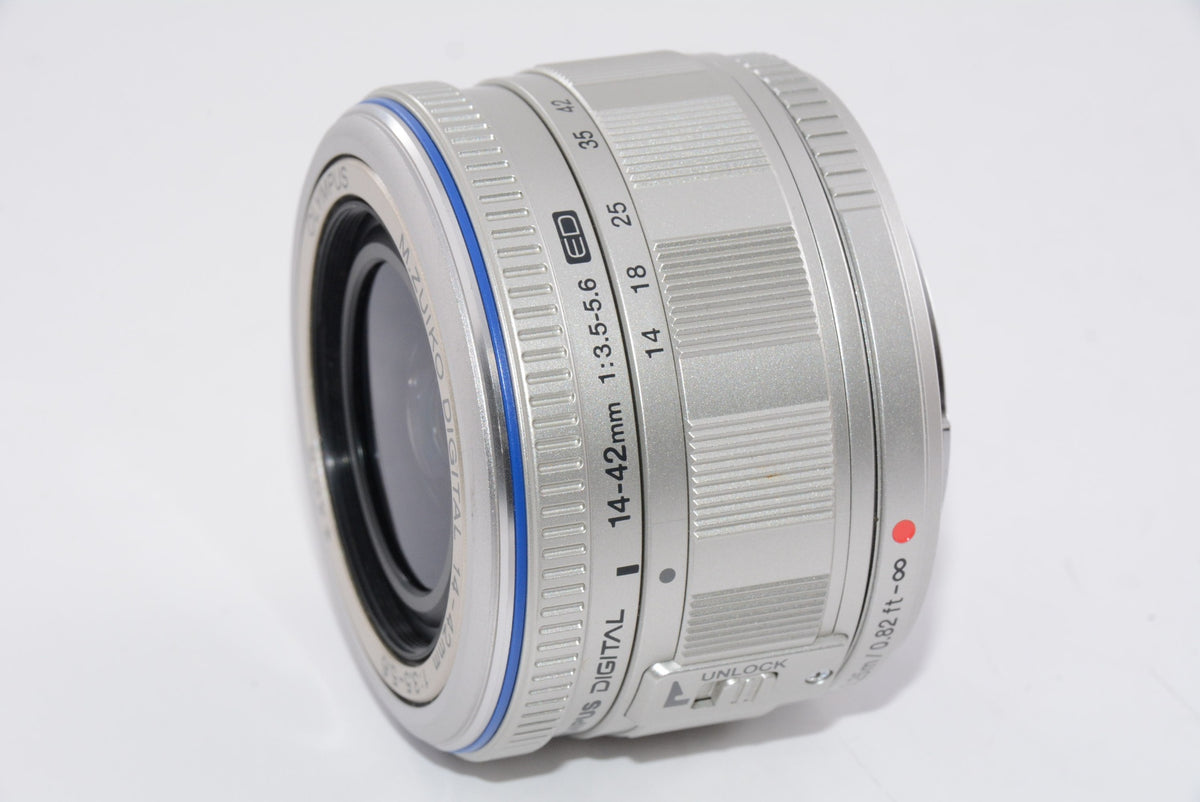 【外観並級】OLYMPUS M.ZUIKO DIGITAL ED 14-42mm F3.5-5.6-SLV