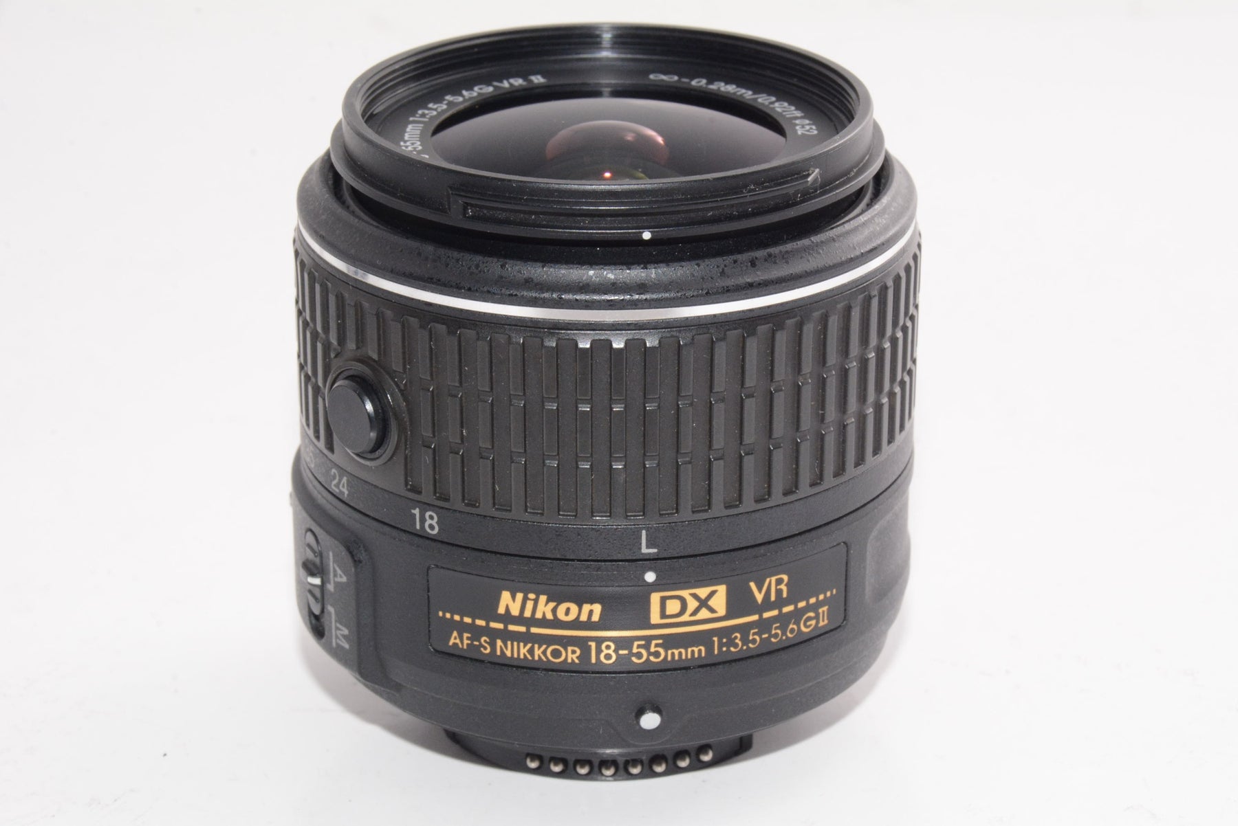 【外観特上級】Nikon 標準ズームレンズ AF-S DX NIKKOR 18-55mm f/3.5-5.6G VR II