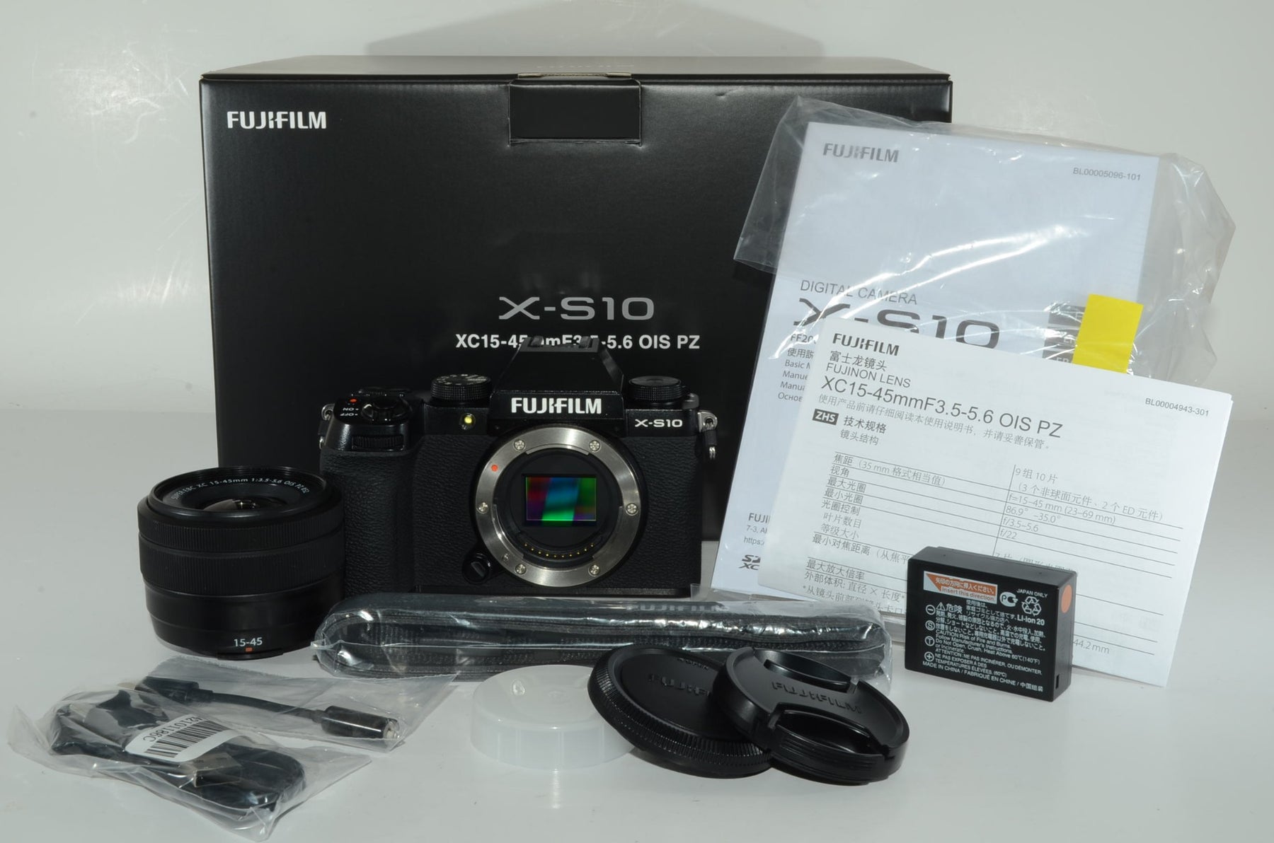 【外観特上級】FUJIFILM ミラーレスデジタルカメラ X-S10 レンズキット(XC15-45) F X-S10LK-1545 ブラック 16670106