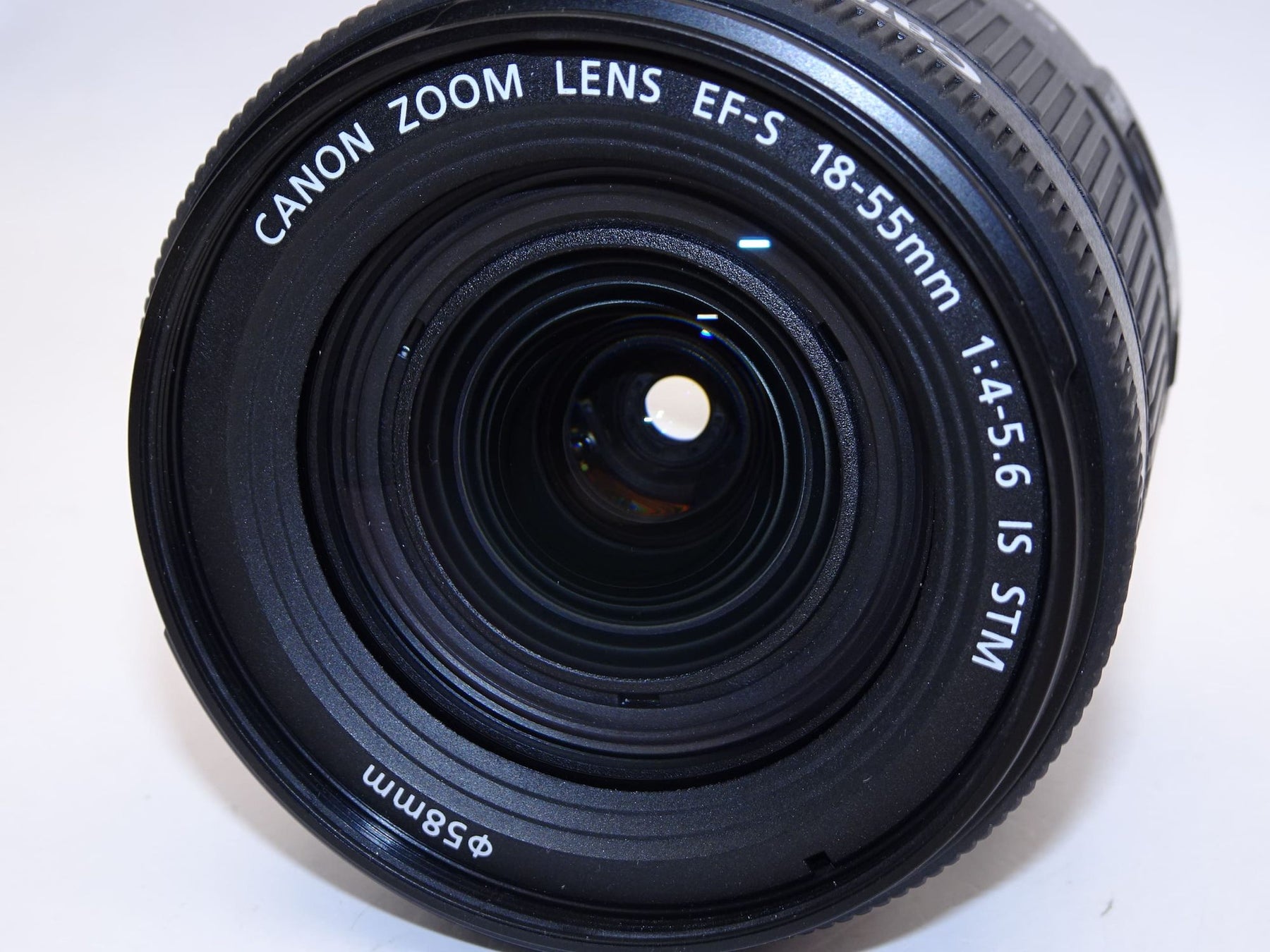 【外観特上級】Canon 標準ズームレンズ EF-S18-55mm F4.0-5.6IS STM