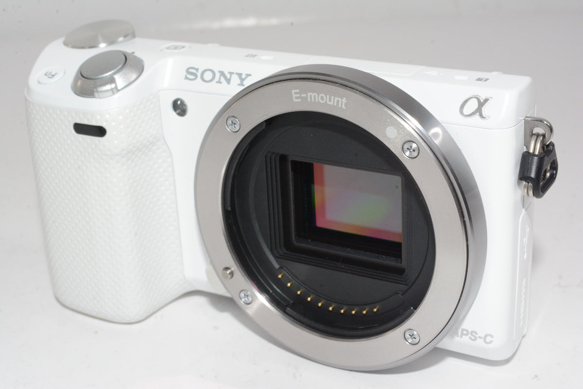 【外観特上級】SONY ミラーレス一眼カメラ NEX-5T ダブルズームレンズキット(ホワイト)
