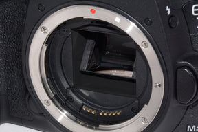【外観特上級】Canon デジタル一眼レフカメラ EOS 7D Mark IIボディ EOS7DMK2