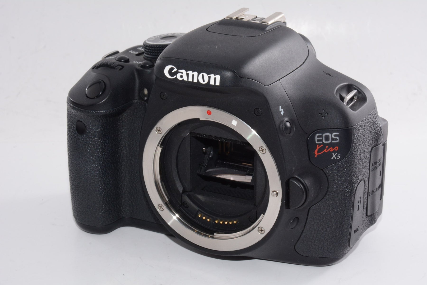 【外観並級】Canon デジタル一眼レフカメラ EOS Kiss X5 ダブルズームキット