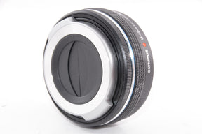 【外観特上級】OLYMPUS 電動式パンケーキズームレンズ M.ZUIKO DIGITAL ED 14-42mm F3.5-5.6 EZ BLK