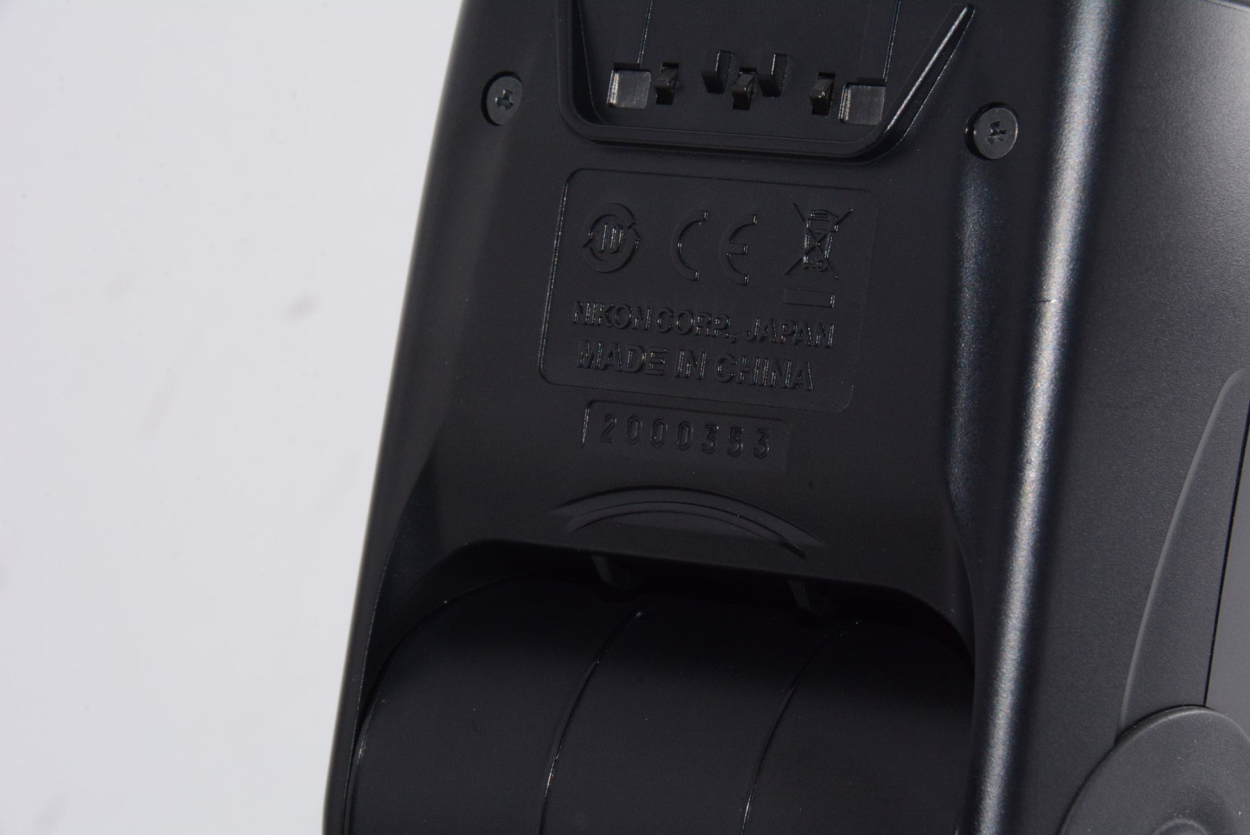 【ほぼ新品】Nikon フラッシュ スピードライト SB-700