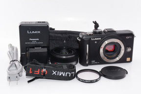 【外観並級】パナソニック ミラーレス一眼カメラ GF1 レンズキット(20mm/F1.7パンケーキレンズ付属) エスプリブラック DMC-GF1C-K