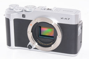 【外観特上級】FUJIFILM  X-A7レンズキット シルバー