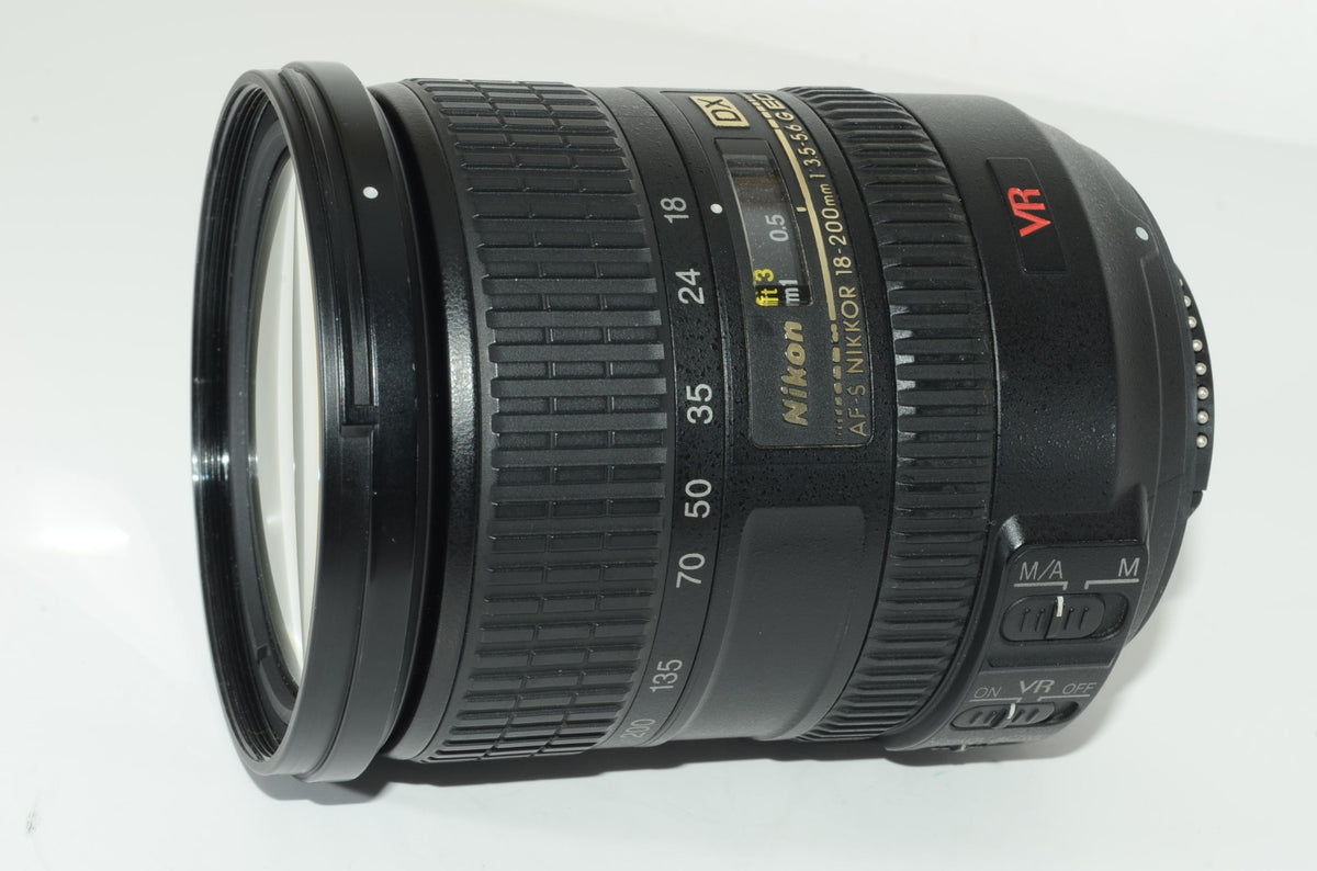 【外観特上級】Nikon AF-S DX VR Zoom Nikkor ED18-200mm F3.5-5.6G(IF)