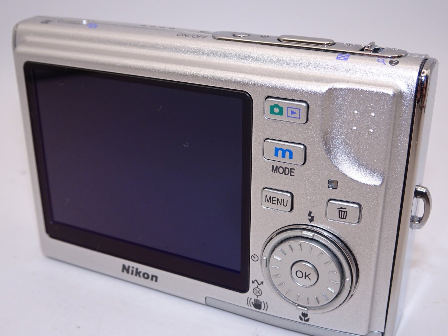 【外観特上級】Nikon デジタルカメラ COOLPIX S8 シルバー COOLPIXS8S