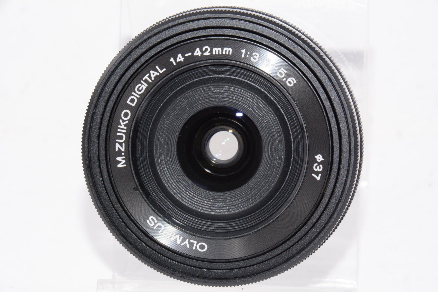 【外観特上級】OLYMPUS 電動式パンケーキズームレンズ M.ZUIKO DIGITAL ED 14-42mm F3.5-5.6 EZ BLK