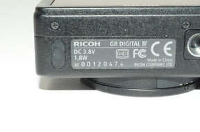 【外観特上級】RICOH デジタルカメラ GR DIGITAL IV 175720