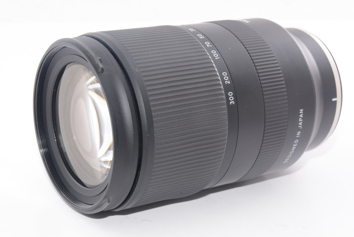 【外観並級】タムロン TAMRON 18-300mmF3.5-6.3DiⅢ-A VC VXD ソニーEマウント用【B061S】