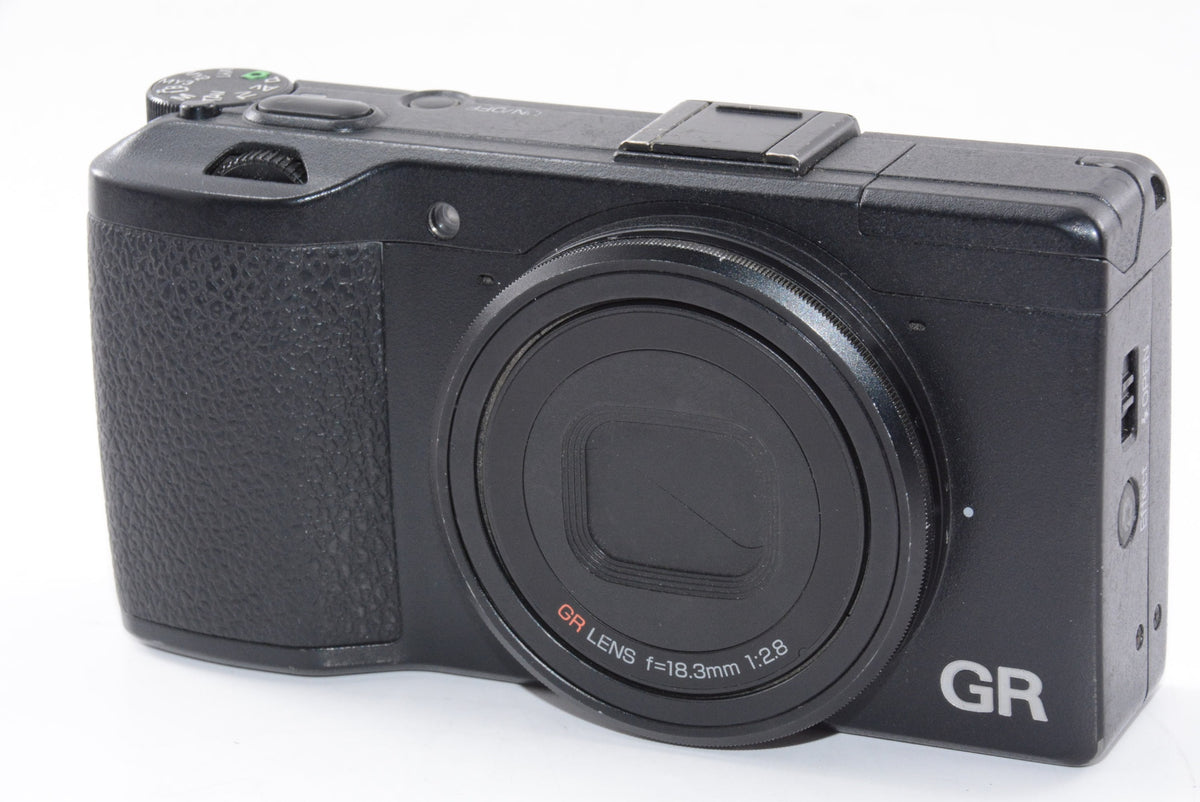 【外観並級】RICOH デジタルカメラ GR APS-CサイズCMOSセンサー ローパスフィルタレス 175740