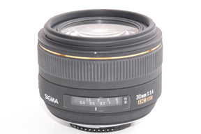 【外観特上級】シグマ 30mm F1.4 EX DC デジタル専用 HSM ニコン用