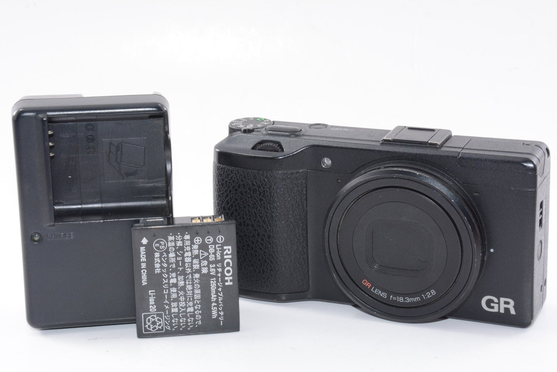 【外観並級】RICOH デジタルカメラ GR APS-CサイズCMOSセンサー ローパスフィルタレス 175740