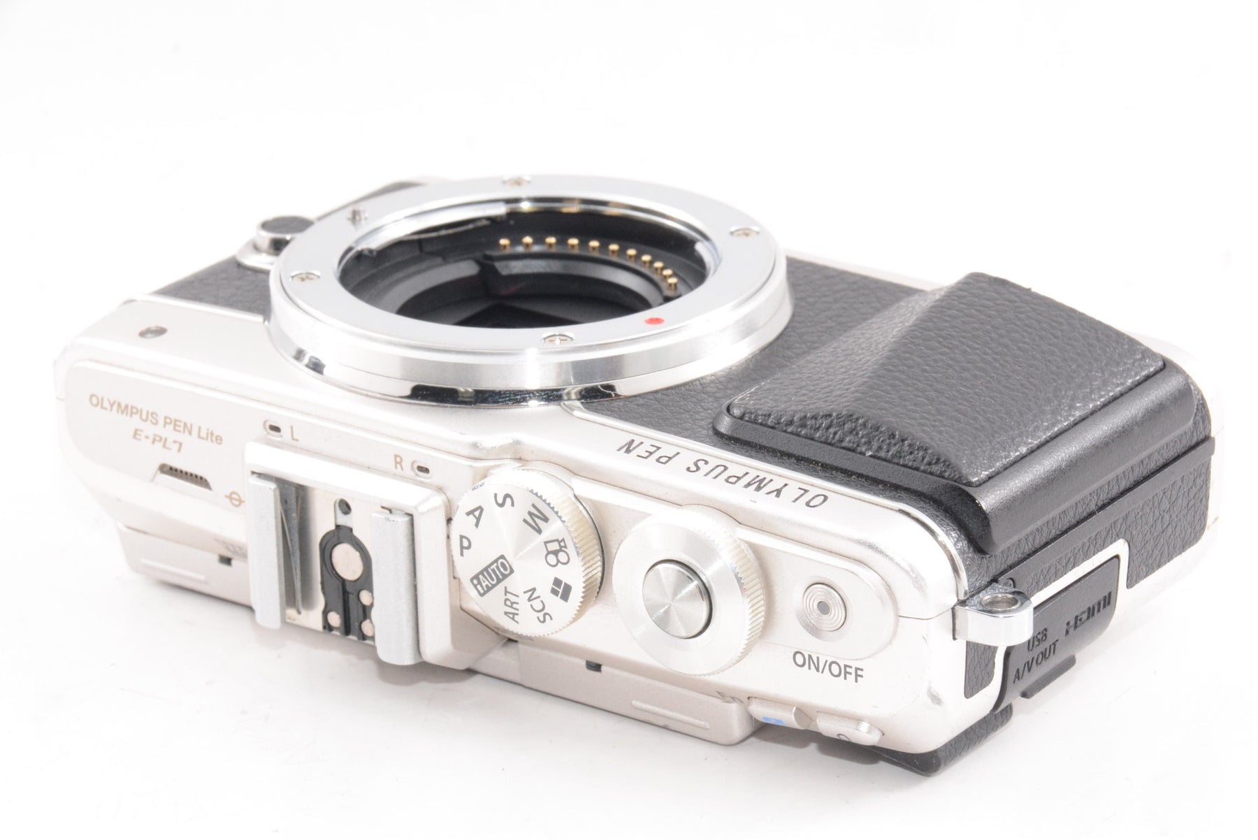 【外観並級】OLYMPUS PEN E-PL7 ボディ シルバー ミラーレス一眼 PEN E-PL7 BODY SLV