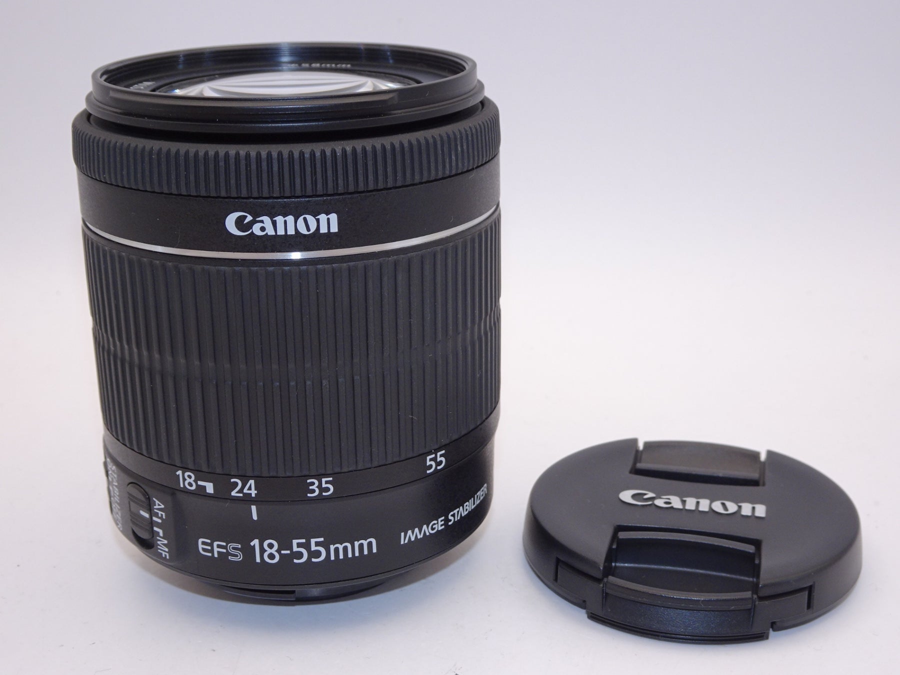 【外観特上級】Canon 標準ズームレンズ EF-S18-55mm F3.5-5.6 IS STM